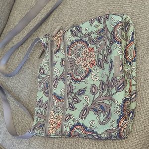 Vera Bradley crossbody purse